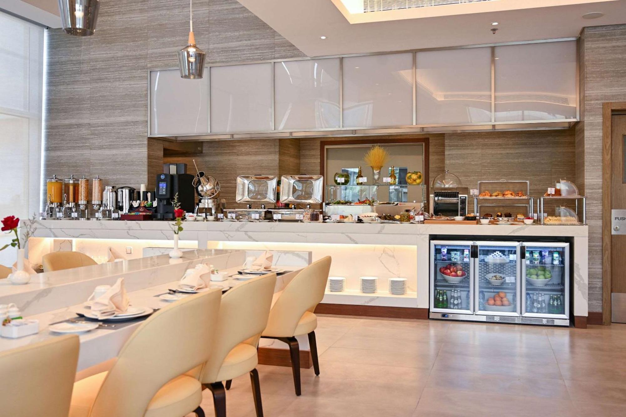 Comfort Hotel Riyadh Olaya ภายนอก รูปภาพ