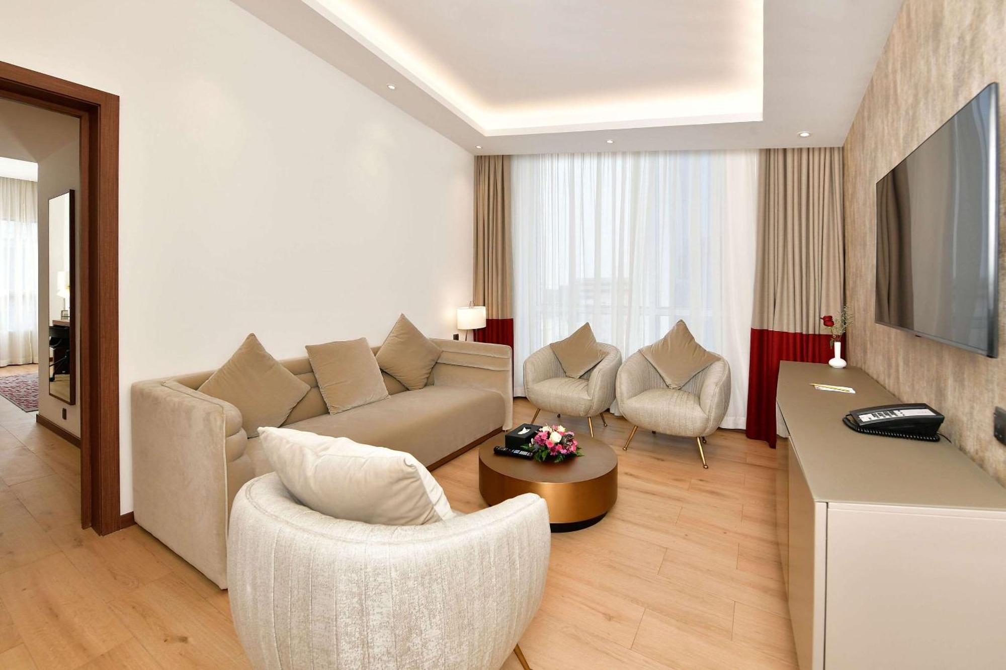 Comfort Hotel Riyadh Olaya ภายนอก รูปภาพ